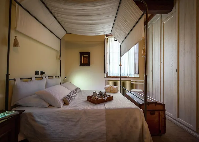 In With Private Pool Вилла Кортона